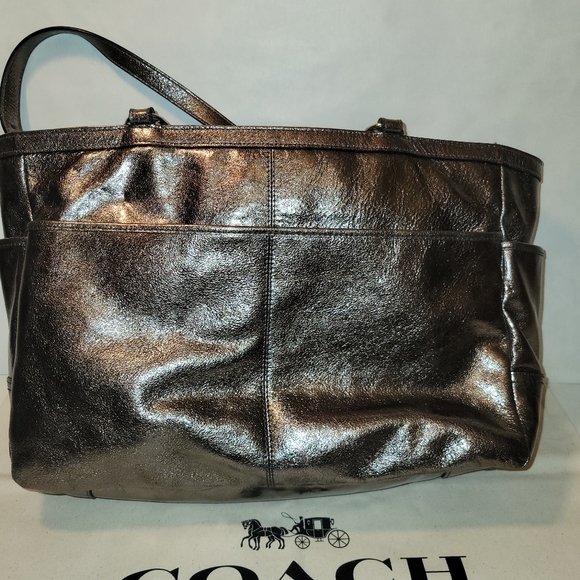 GUC COACH Leather Metallic Tote - Silver/Bronze - Picture 3 of 9